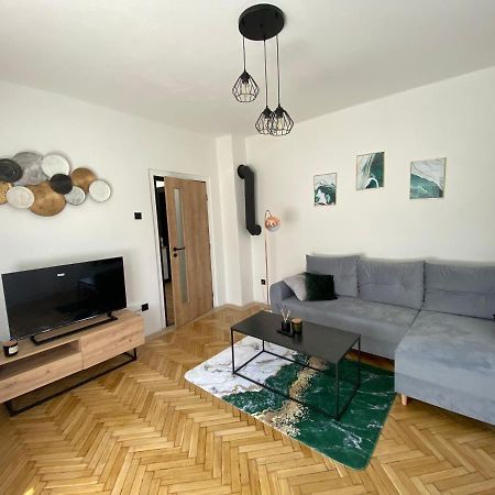 Panda apartmán Frýdštejn Apartamento Exterior foto